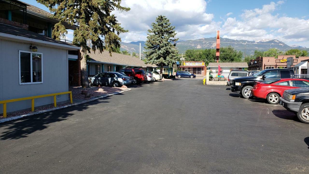 Circle S Motel Colorado Springs Ngoại thất bức ảnh
