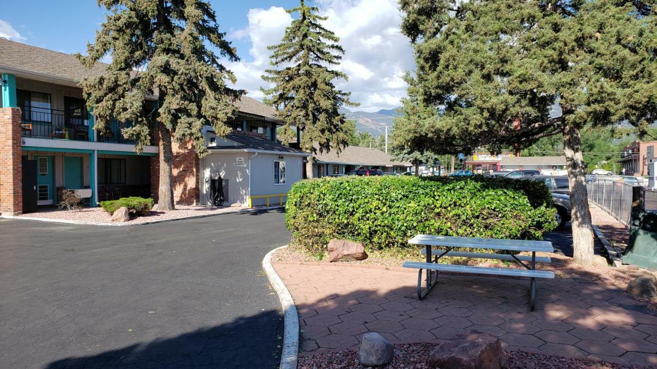 Circle S Motel Colorado Springs Ngoại thất bức ảnh